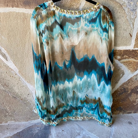 B sheer long sleeve top - Picture 8 of 16